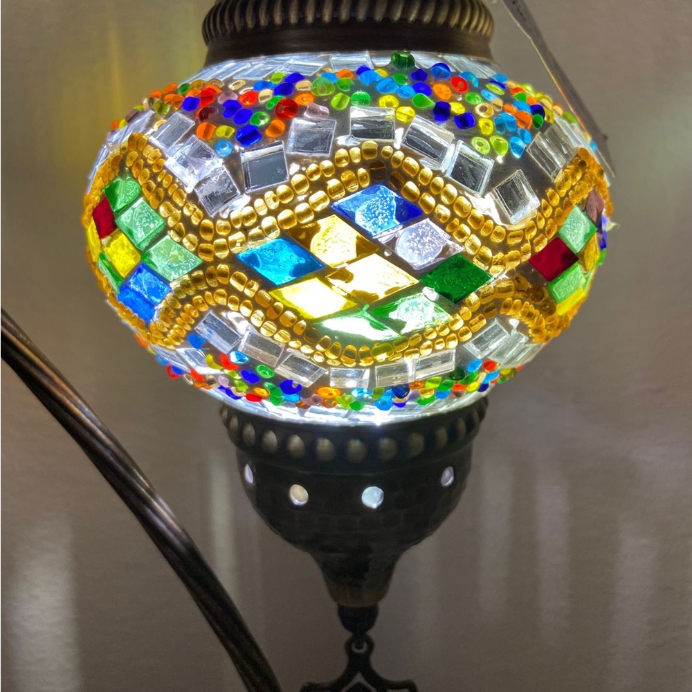 Handmade Turkish table lamp - Picture 2 of 2